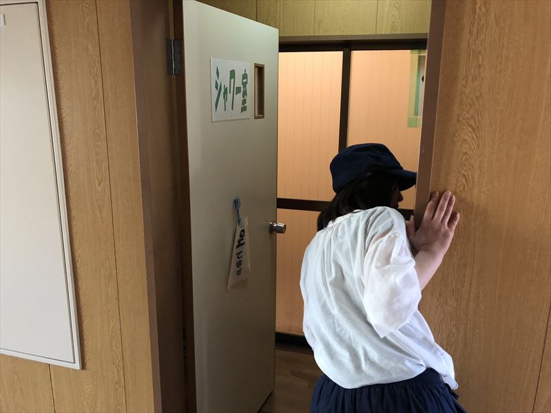十里木キャンプ場 シャワー室01