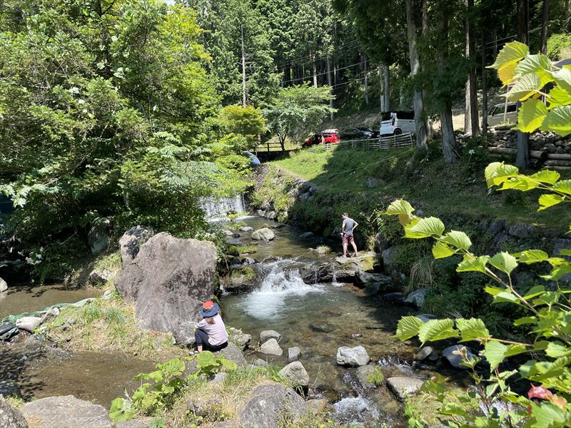 天子の森オートキャンプ場 川遊び 滝